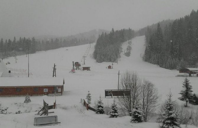 Visina snijega u ski centrima do 120 centimetara