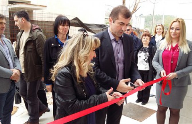 Riješeno stambeno pitanje za 23 zaposlena u tivatskom Domu zdravlja