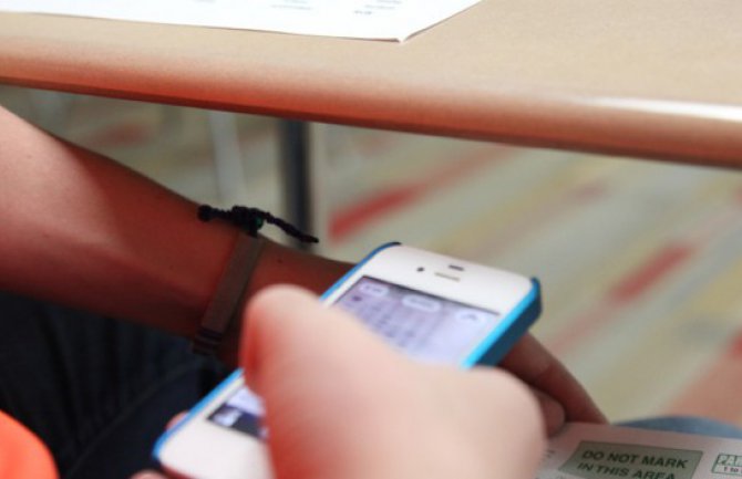 Stop prepisivanju, ometači signala postavljeni u Gimnaziji