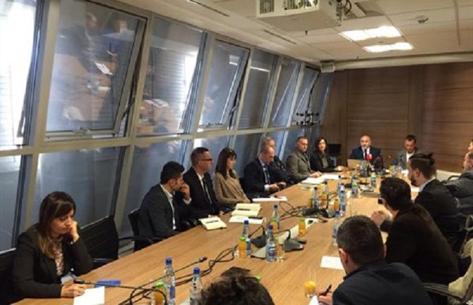 Konstituisan Tim povjerenja LGBT zajednice i Uprave policije