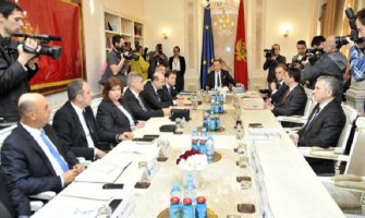 Sporazum vlasti i dijela opozicije potpisuje se u utorak?