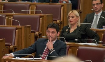 Pozitivna Crna Gora zbog Krivokapića napustila premijerski sat