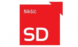 Odluka o dodjeli besplatnih udžbenika đacima prvacima na ponos i opštini i građanima