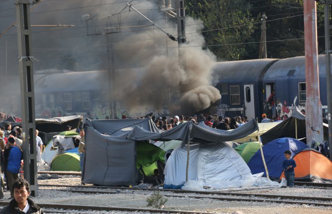 Idomeni: Masovna tuča izbjeglica zbog djevojke