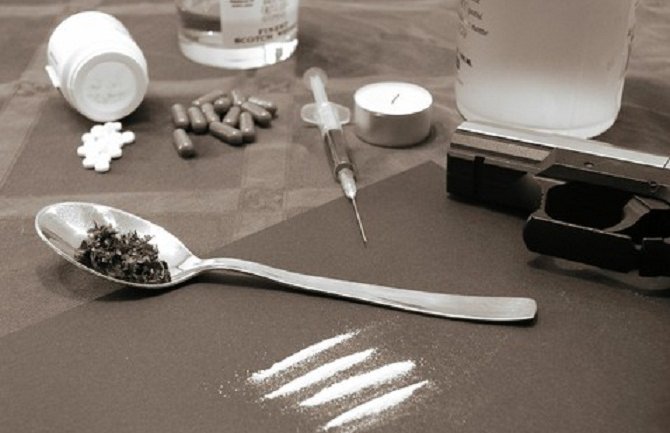 Obezbijediti adekvatnije i sveobuhvatnije liječenje mladih zavisnika od narkotika