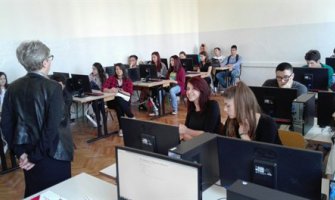 PG: Obavljeno prvo elektronsko testiranje iz Crnogorskog jezika