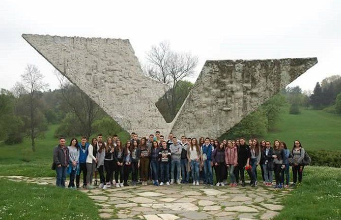 Ekološka sekcija bjelopoljske Gimnazije posjetila Zlatibor i  Kragujevac