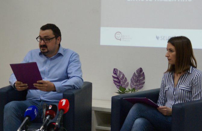 Svaki peti građanin dao mito, najkorumpiranije političke partije, Vlada i Skupština