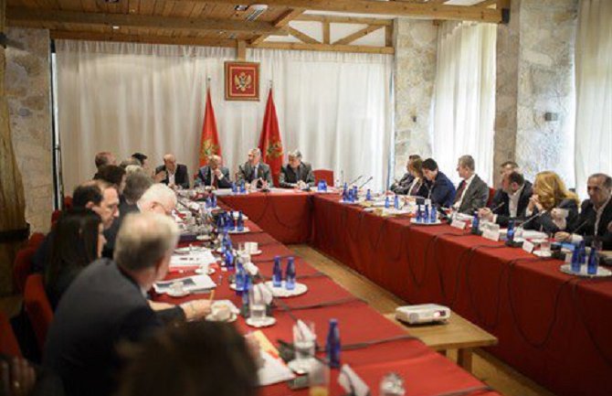 Unaprijediti zapošljavanje sposobnih, a otpustiti nesavjesne radnike