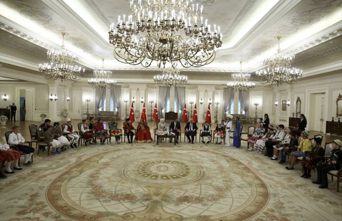 Djeca iz cijelog svijeta sastala se sa liderima Turske (Foto)