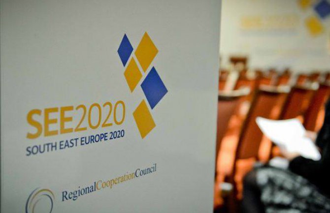 300.000 eura za projekte podrške provođenju strategije „JIE 2020“