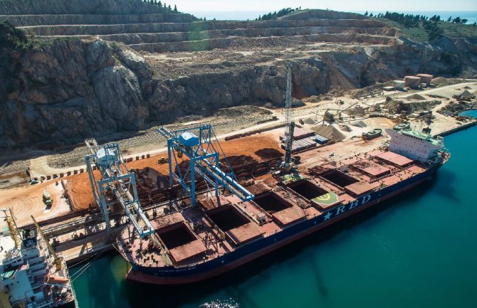 Počeo izvoz rude boksita u Kinu