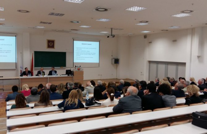 Šegrt:  Svakodnevno kontrolisati potrošnju ljekova i propisivanja bolovanja