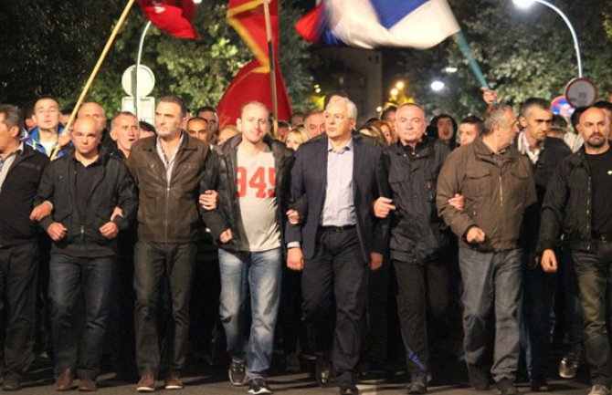 DF večeras pita narod hoće li u Skupštinu