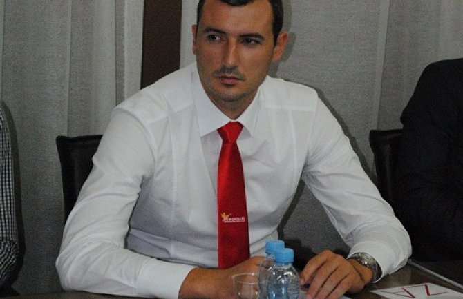 Zahuktava se još jedna izborna godina, obećanja podsjećaju na bajke