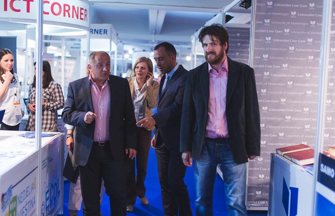 Lazović na Sajmu knjiga: ICT sektor važan za ekonomski razvoj zemlje