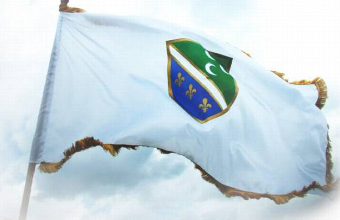 BS: Dan zastave jedan od najvećih nacionalnih praznika za sve Bošnjake 
