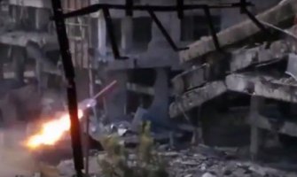 Snajperista ID raznesen projektilom (Video)