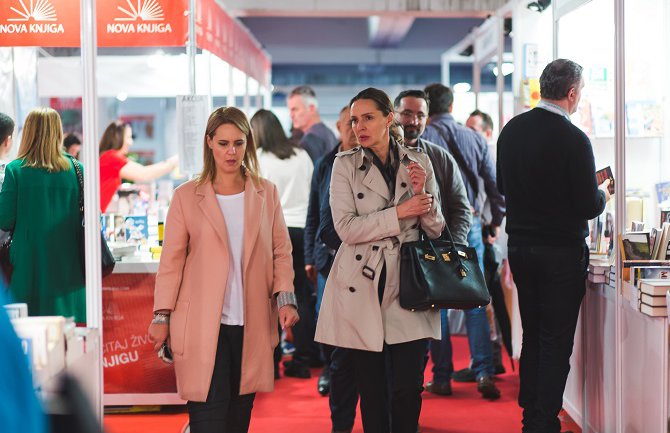 Vojvodić posjetila Međunarodni podgorički sajam knjiga i obrazovanja 