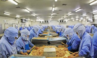 SAD: Radnici u mesnoj industriji nemaju pauzu za toalet, nose pelene!