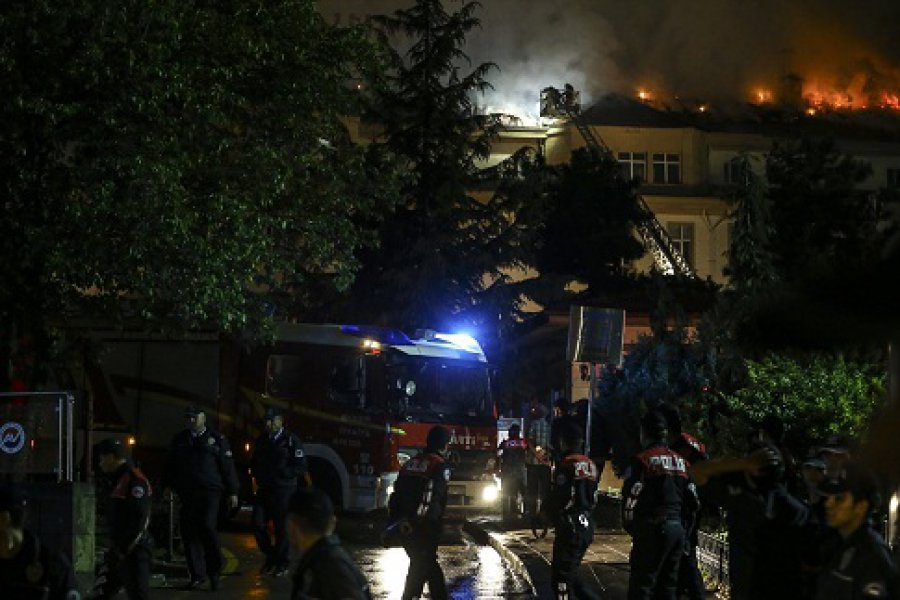 2016051821678697810181219Web