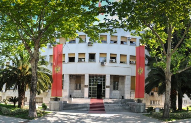 BS,LP, Forca: Skupštini potreban predsjednik što prije