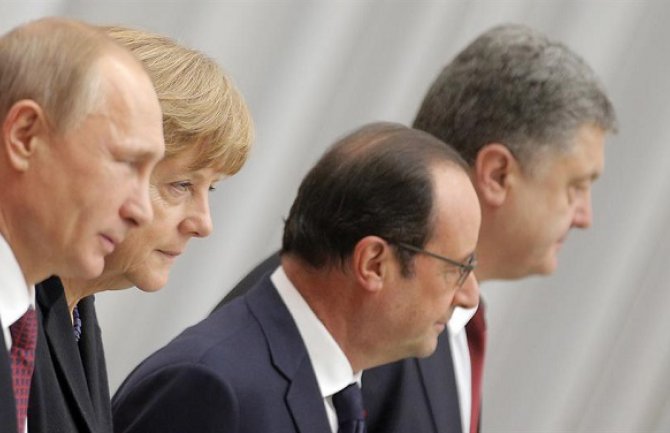 Porošenko, Merkel, Oland i Putin pozvali na hitnu primjenu primirja u Ukrajini