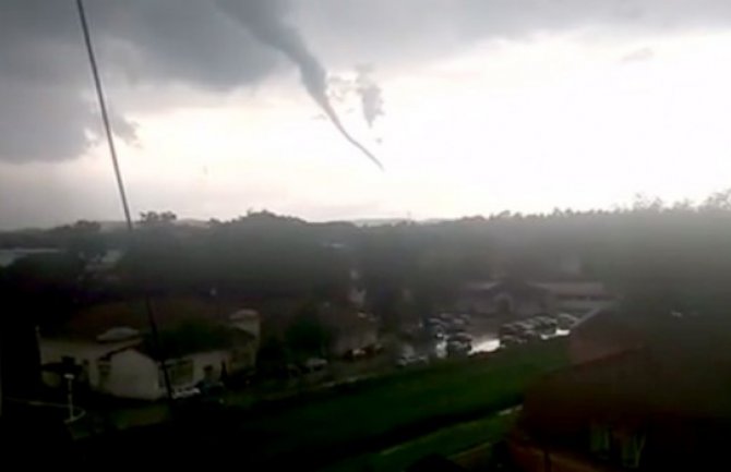 Tornado u Jagodini (VIDEO)