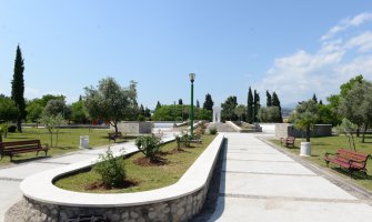 Otvoren rekonstruisani park na Pobrežju (FOTO)