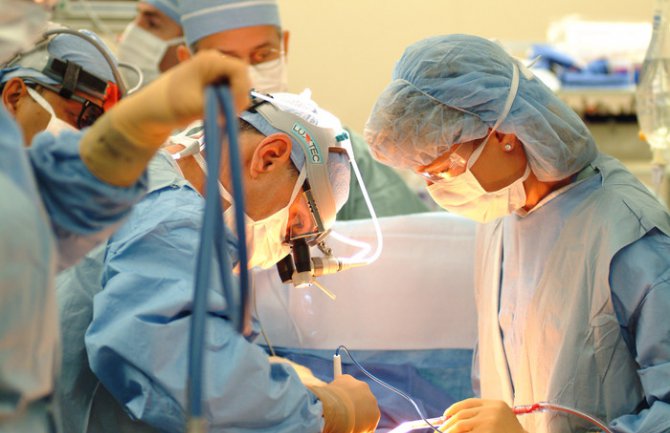 Ljekari razdvojili sijamske bliznakinje, operacija trajala 6 časova