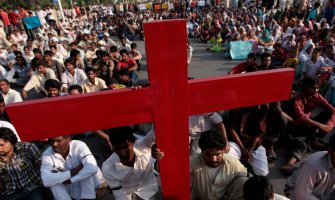 Pakistan: Zapalili učiteljicu jer je odbila prosidbu