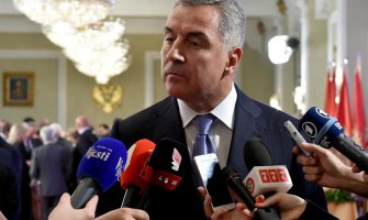 Đukanović: Niko ne može blokirati rad Vlade