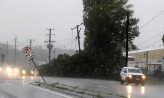 Olujno nevrijeme u Australiji: Tri osobe poginule, stotine evakuisano