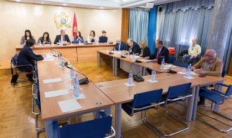 Izjednačava se vanbračna i bračna zajednica