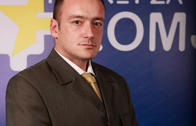 Raičević: Nedostatak sportsko-rekreativnih terena omladinu šalje na ulicu