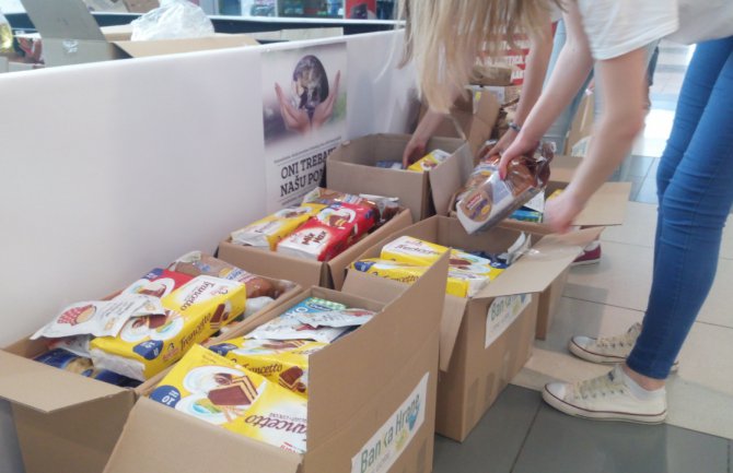 Uvesti besplatan obrok u školama za djecu iz materijalno ugroženih porodica