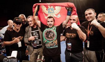 Dejan Zlatičanin profesionalni prvak svijeta u boksu! (Video)