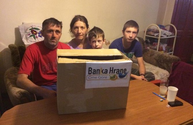 Banka hrane apeluje: Pomozimo porodici Đurović iz Pljevalja koji žive u nemogućim uslovima (Foto)