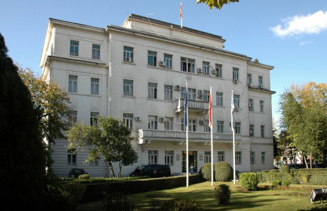 Evo koliko iznose plate službenika u Glavnom gradu