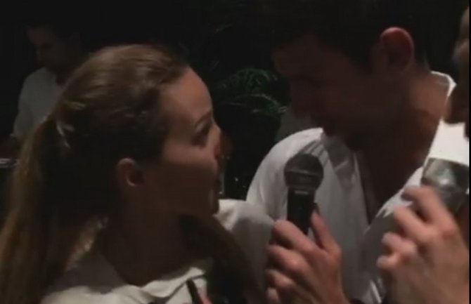 Jelena i Novak zajedno otpjevali njihovu posebnu pjesmu (VIDEO)