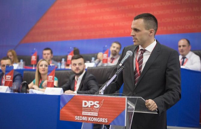 Pešić ponovo izabran za predsjednika Savjeta mladih DPS-a