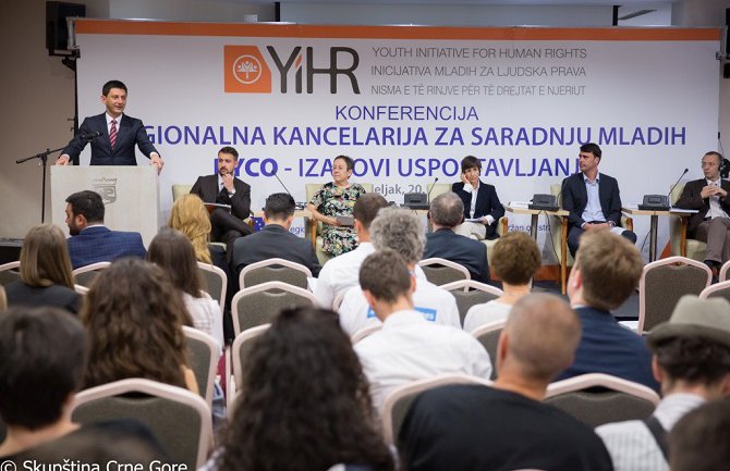 Pajović: Mladi imaju moralnu obavezu da izbrišu rane iz prošlosti