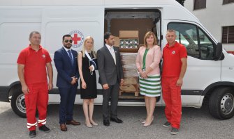 Ambasada UAE donirala 3000 kg urmi CKCG za socijano ugrožene porodice