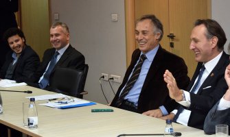 SDP, Demos i URA nude lokalnim funkcionerima DF-a funkcije 