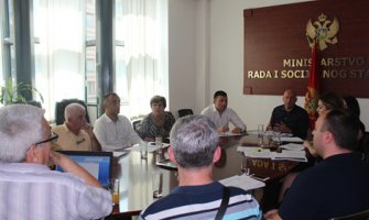 Pojednostaviti procedure i postupke za ostvarivanje prava lica sa invaliditetom