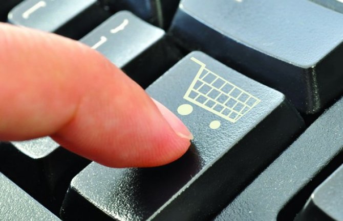 Najavljuju štrajk: Očevi od januara ne primaju platu, porodice gladuju