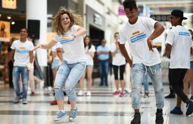 Pogledajte ples  u Delti za izbjeglice koji će vas oduševiti (VIDEO)