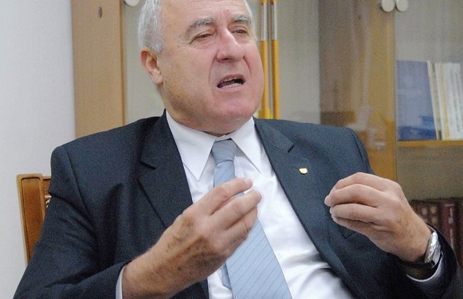 Đurović: Grešaka ima, ali malo, rječnik kritikuju neznalice!