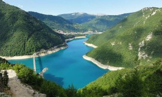 Najveće vještačko jezero u CG  nikoga ne ostavlja ravnodušnim (Foto)