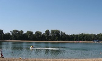 Imali seks na Adi Ciganliji pa ih udario grom, završili u hitnoj